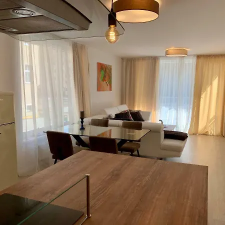 Luxury Ellie * Bratislava